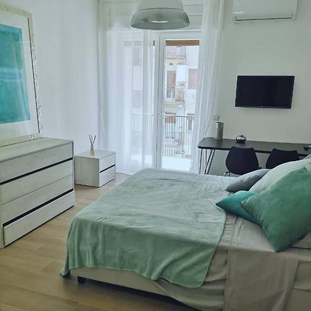 לינה וארוחת בוקר נאפולי Adele'S House מראה חיצוני תמונה